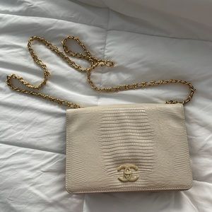 Chanel cross body dupe